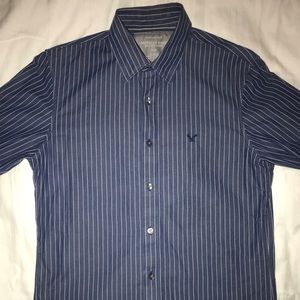 Men’s American Eagle button-up dress shirt